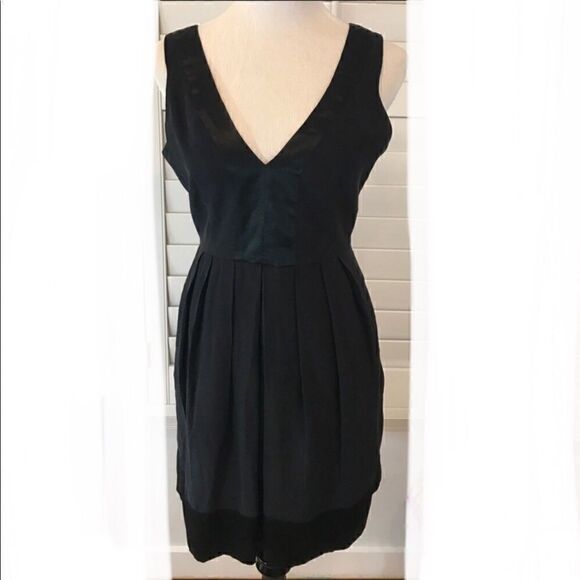 Walter Sz 2 open back dress cocktail, party, prom - Picture 2 of 8